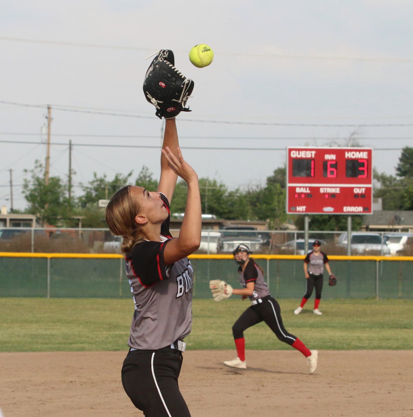 Bullpups use big sixth inning to reach semifinals